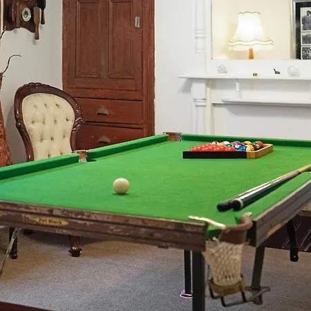 New! 5br In Queen Street Redcar