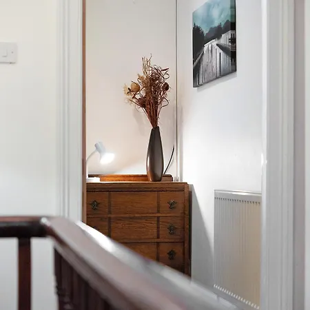 בית נופש New! 5br In Queen Street *