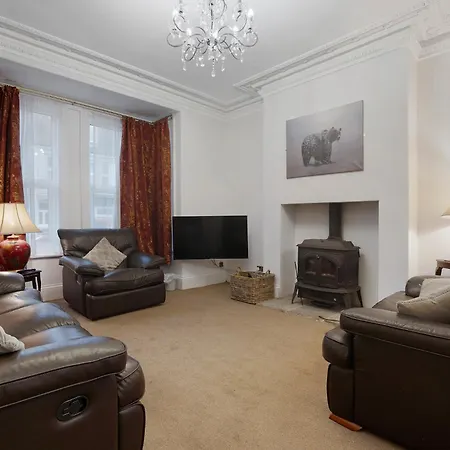 New! 5br In Queen Street Holiday home *