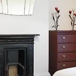 New! 5br In Queen Street 度假居 雷德卡