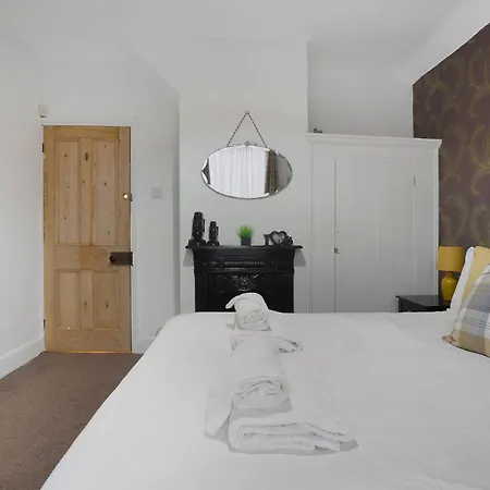 度假居 New! 5br In Queen Street