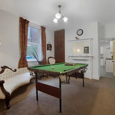 Dom wakacyjny New! 5br In Queen Street Redcar